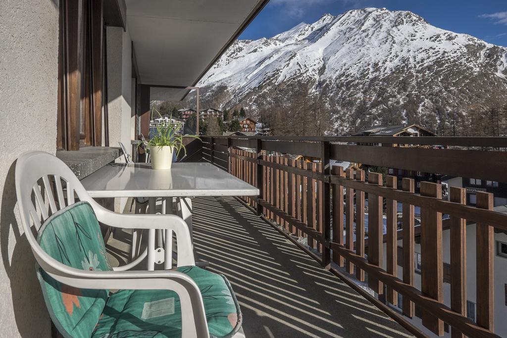 Apartments Bergrose Saas-Fee Room photo